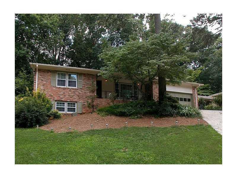 2693 Shetland Dr., Decatur, GA 30033