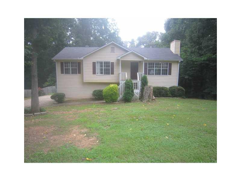 411 Bakers Bridge Cir., Douglasville, GA 30134