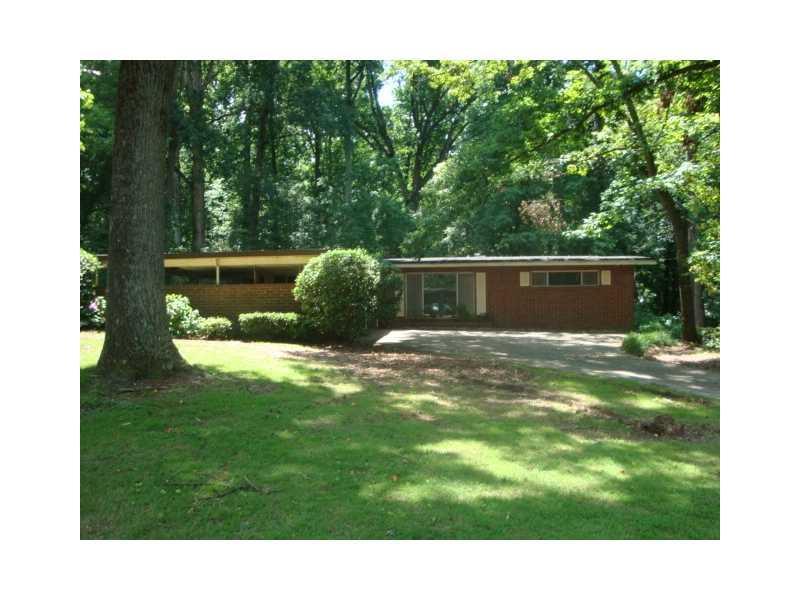 2337 Cherry Blossom Dr., Atlanta, GA 30331