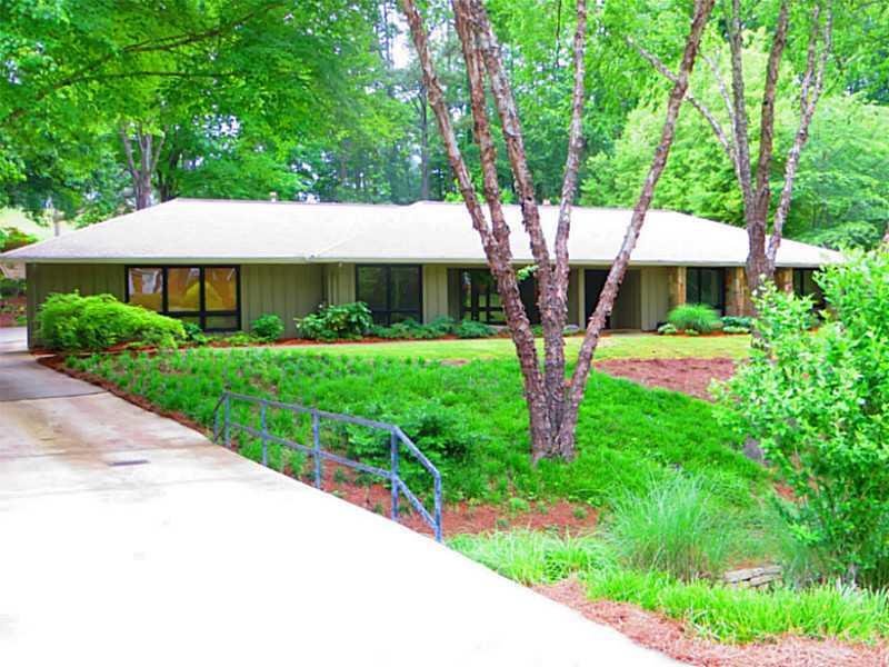 1175 Oakhaven Dr., Roswell, GA 30075