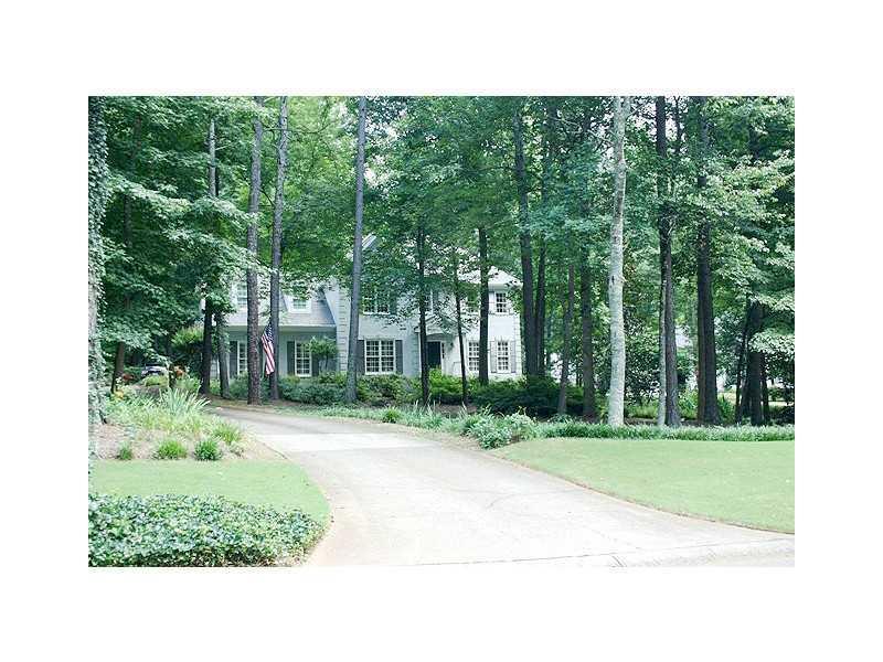6445 Calamar Dr., Cumming, GA 30040
