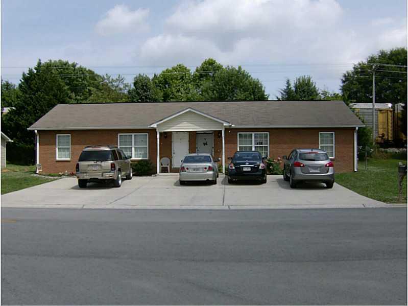 127 Creekside Dr., Calhoun, GA 30701