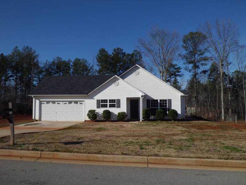 215 Swafford Dr., Dallas, GA 30157