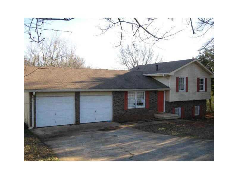 4626 Strickland Rd., Flowery Branch, GA 30542