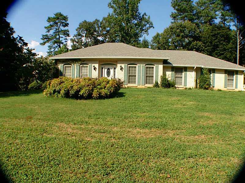 566 Angie Way, Lilburn, GA 30047