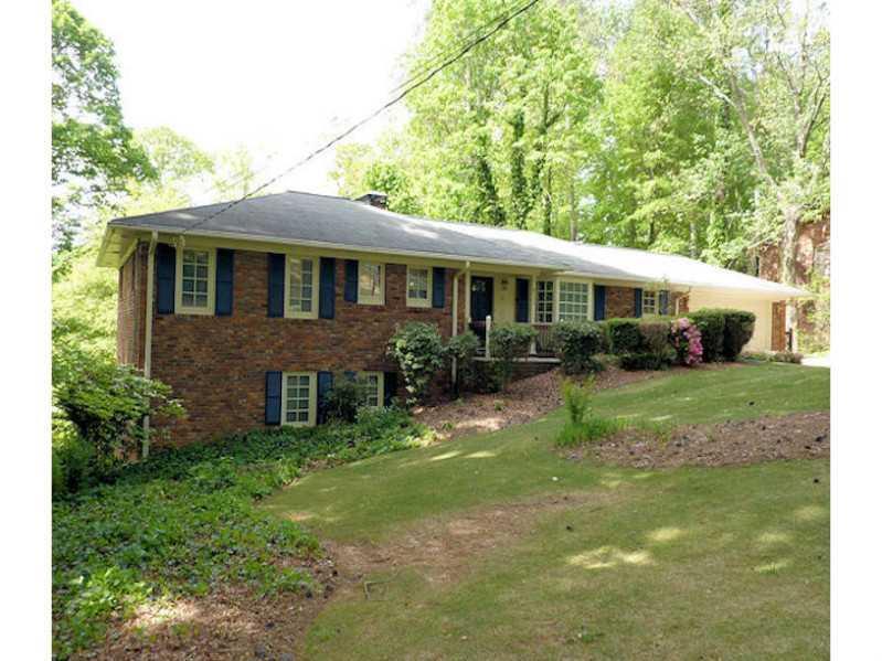 411 Montevallo Dr., Atlanta, GA 30342