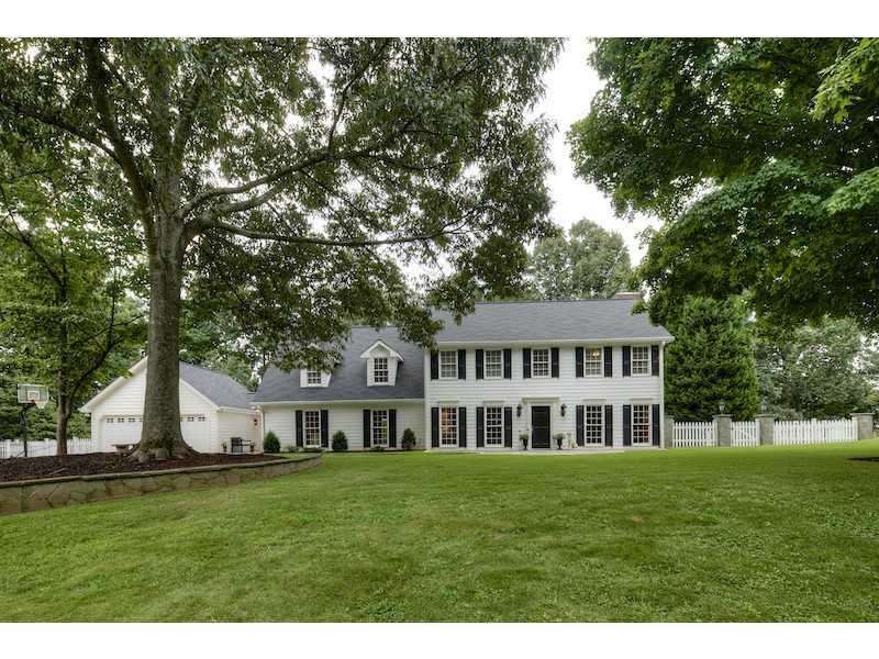 5125 Baroque Cir., Atlanta, GA 30342