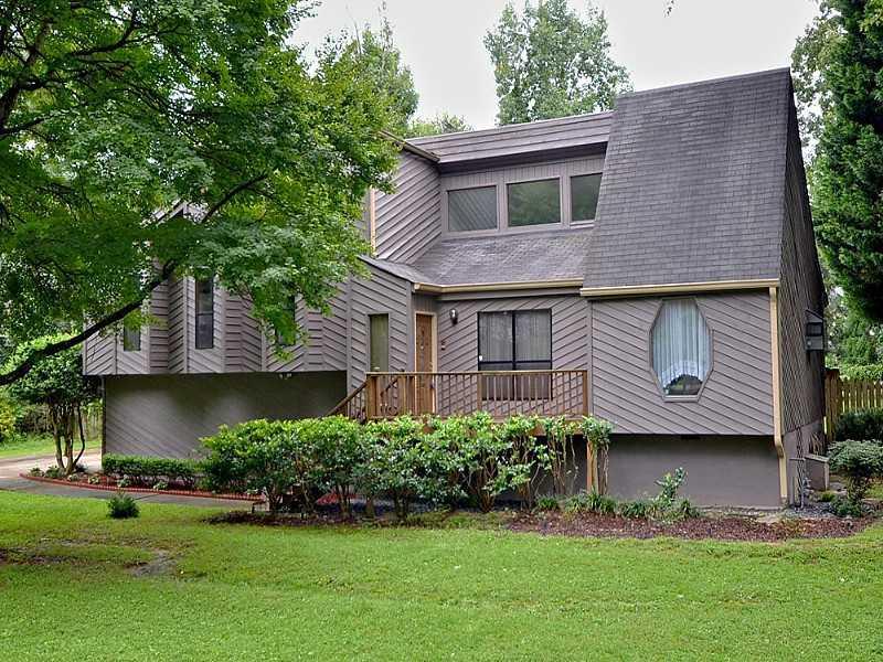 5237 Amhurst Dr., Norcross, GA 30092