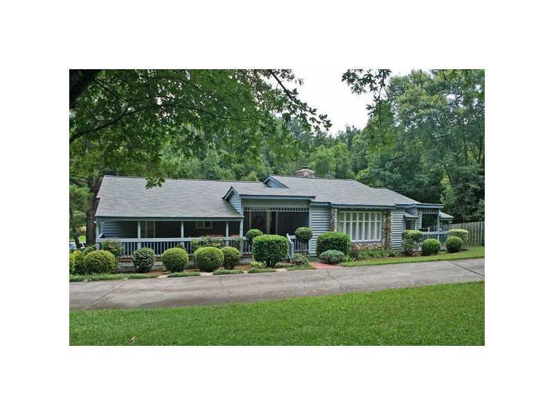 1129 Chartley Dr., Lilburn, GA 30047