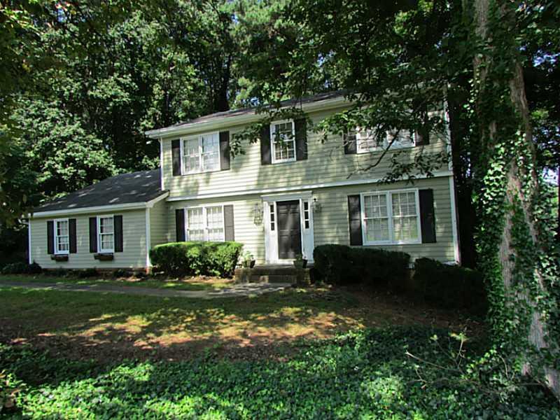 4633 Arrowhead Tr., Lilburn, GA 30047