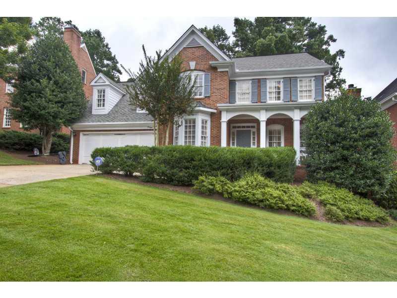 325 Fountain Oaks Ln., Sandy Springs, GA 30342