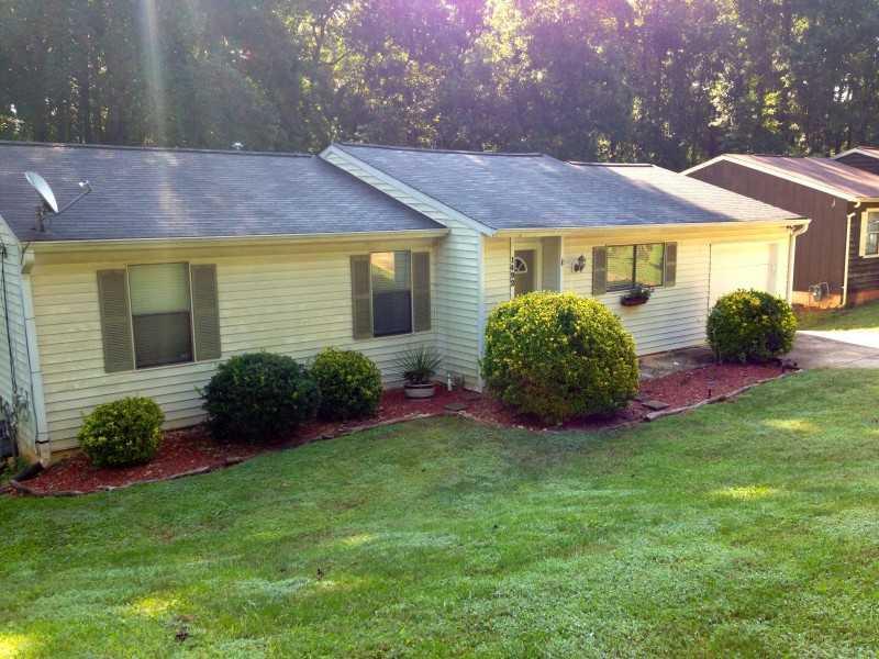 1492 Cobb Branch Dr., Decatur, GA 30032