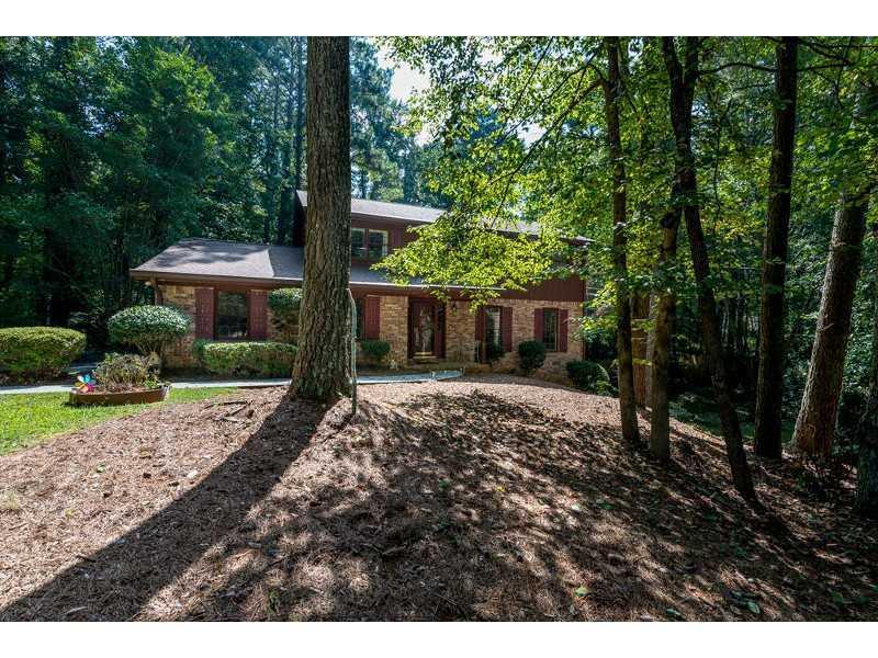 1075 N Point Dr., Roswell, GA 30075
