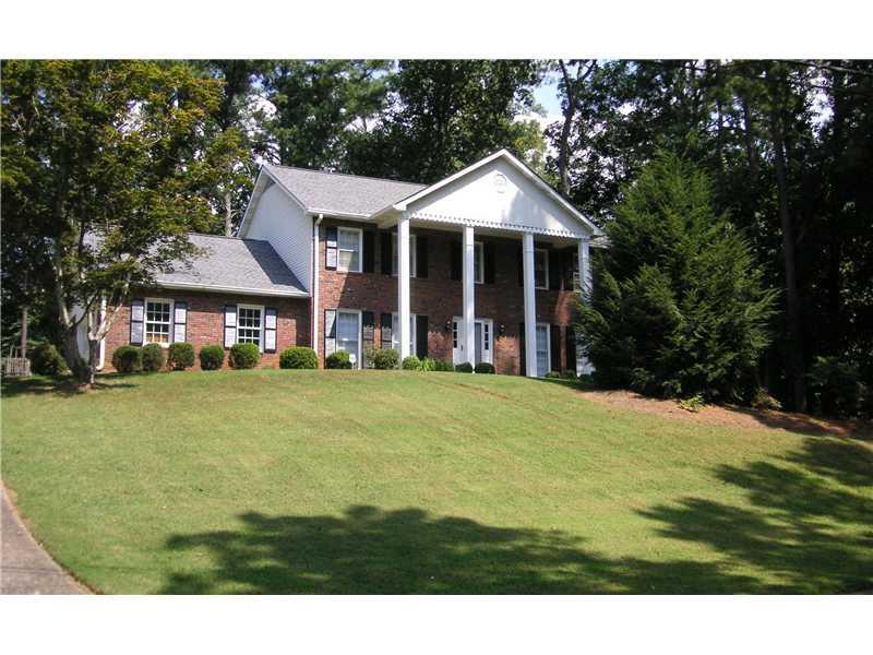 1530 Oakwood Dr., Roswell, GA 30075