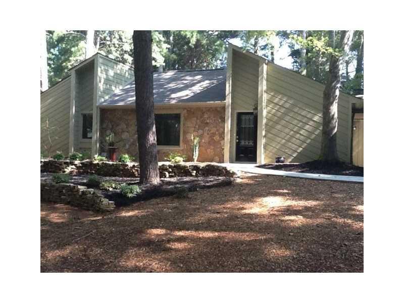 2601 Chimney Springs Dr., Marietta, GA 30062