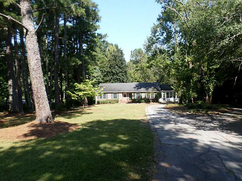 149 Pinecrest Dr., Monroe, GA 30655
