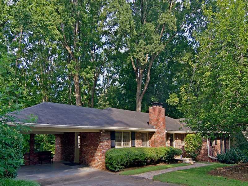 4700 Kitty Hawk Pl., Atlanta, GA 30342