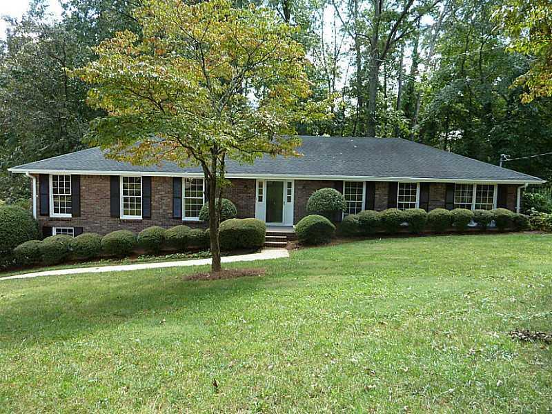 3380 Camelot Dr., Marietta, GA 30062