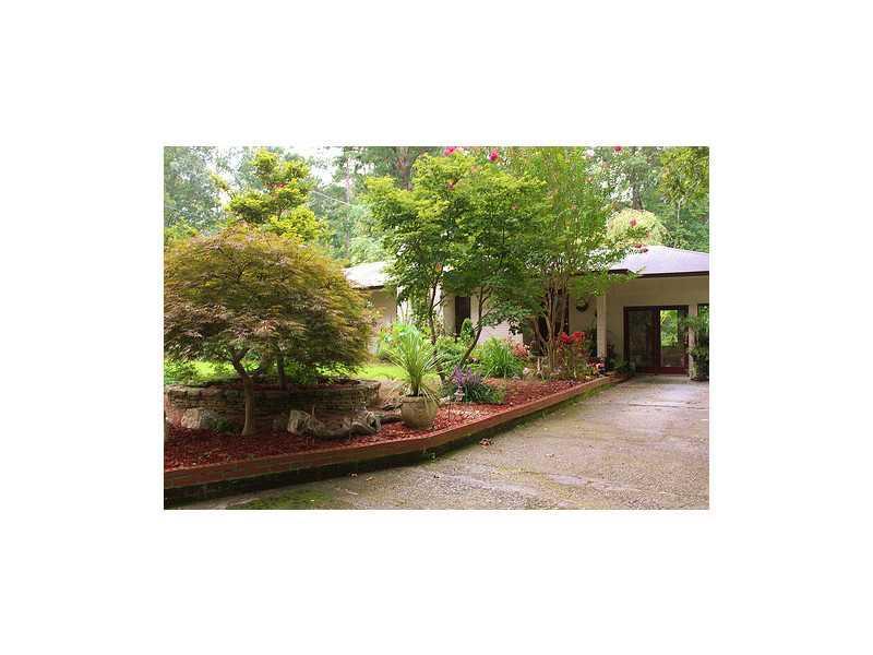 5178 Poplar St., Acworth, GA 30101