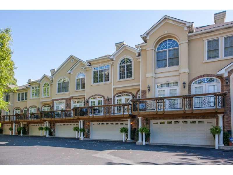 331 Carpenter Dr. #4, Sandy Springs, GA 30328