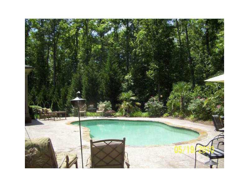 2963 E Springbluff Ln., Buford, GA 30519