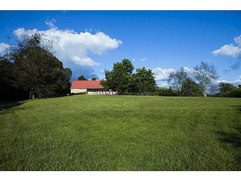 8375 Highway 136, Talking Rock, GA 30175