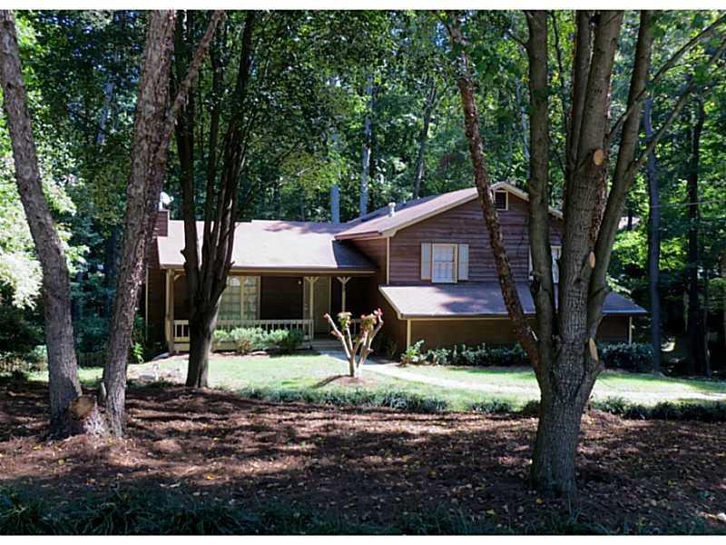 99 Blackhawk Tr., Dallas, GA 30157