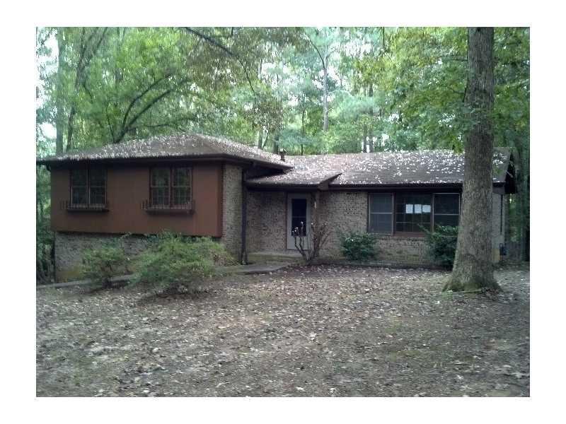 3581 Geralding St., Powder Springs, GA 30127