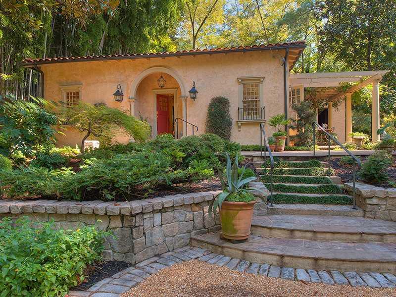 2631 Parkside Dr., Atlanta, GA 30305