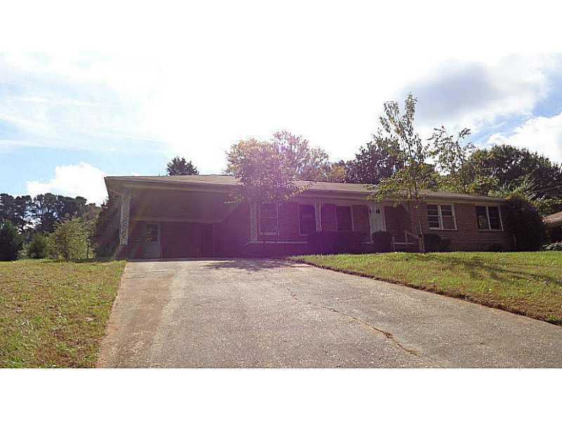9 Cherrywood Dr., Gainesville, GA 30504
