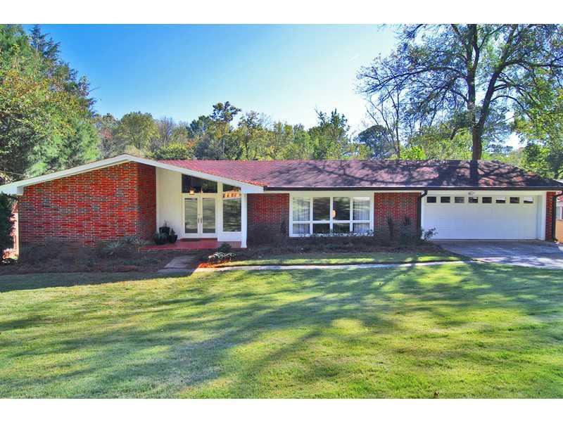 1189 Lenox Cir., Atlanta, GA 30306