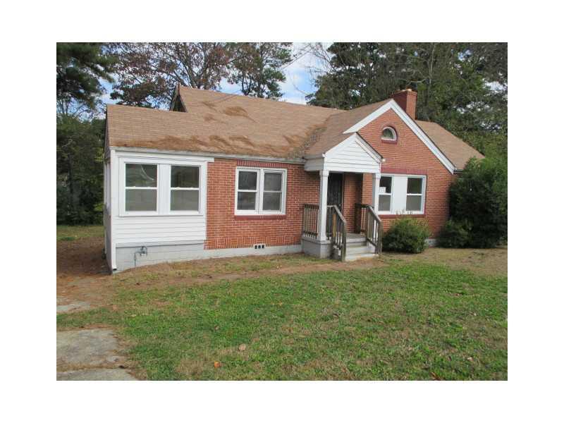 375 Lynnhaven Dr., Atlanta, GA 30310