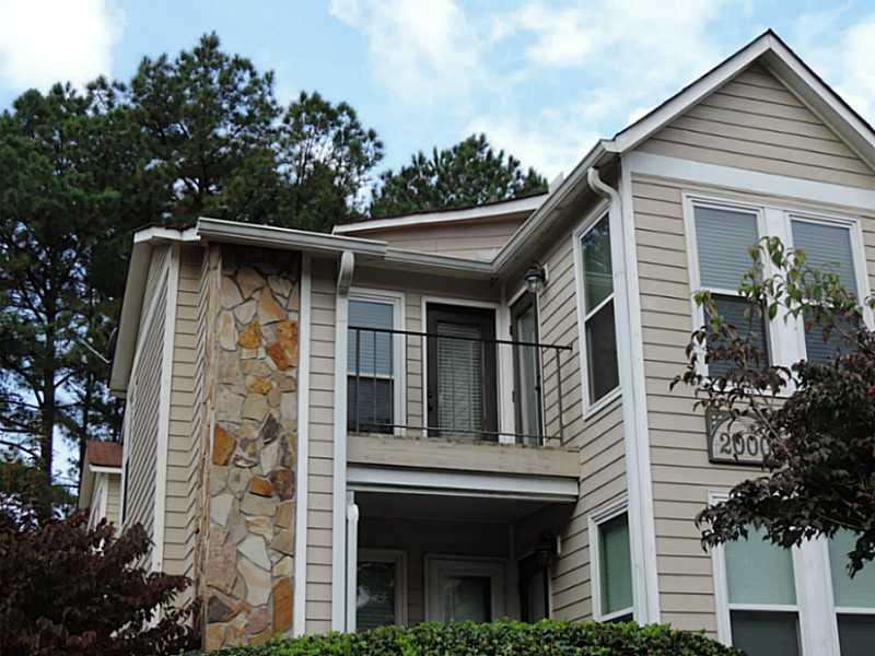 2003 Lake Pointe Cir., Roswell, GA 30075