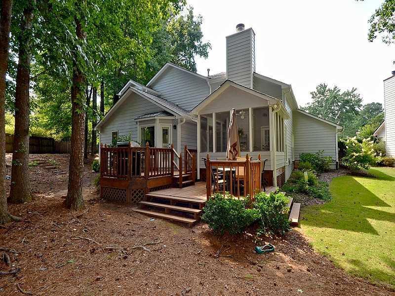 1085 Wellers Ct., Roswell, GA 30076