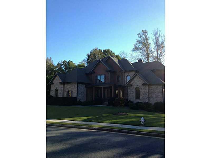 2718 Kelly Cove Dr., Buford, GA 30519