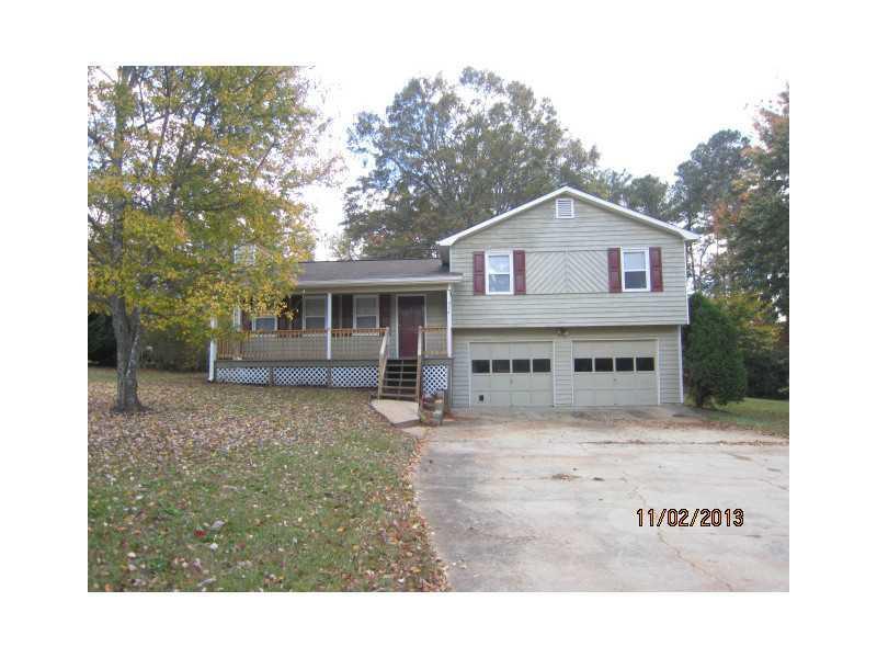 316 Quail Hollow Dr., Dallas, GA 30157