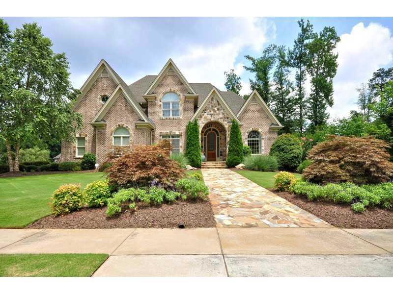 1232 Kylemore Ln., Snellville, GA 30078