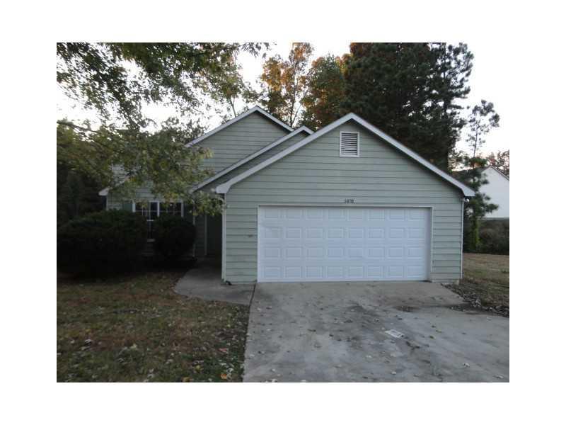 5693 Chisolm Trl, Atlanta, GA 30349