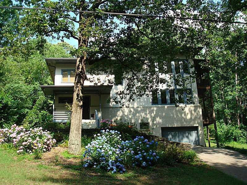 1305 Lochland Rd., Atlanta, GA 30316