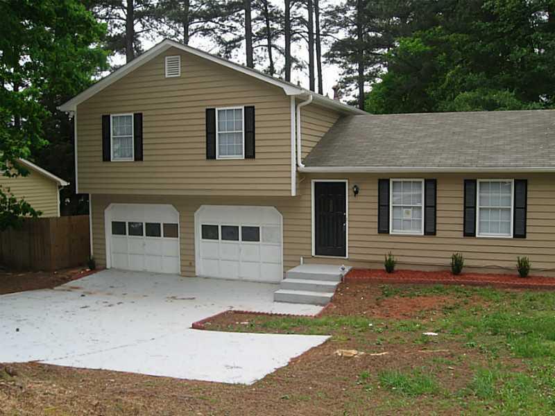 2097 Phillips Rd., Lithonia, GA 30058