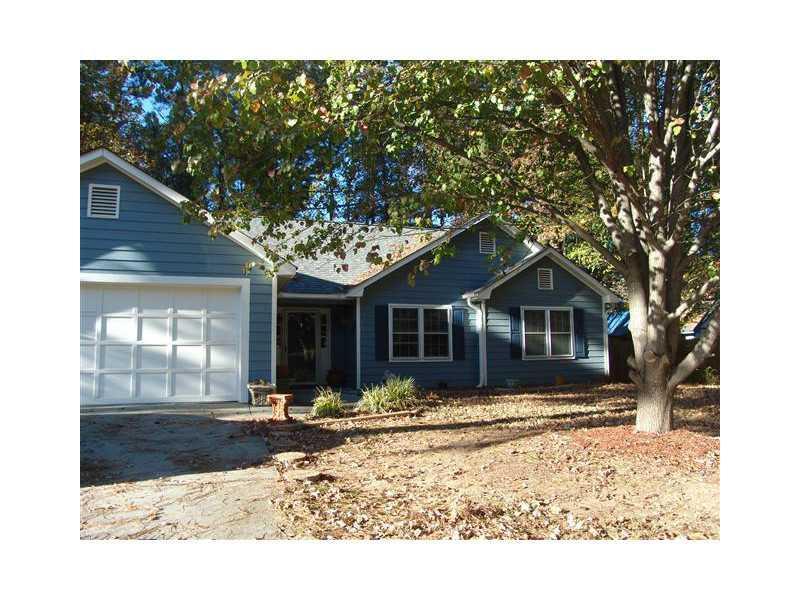 1256 Granite Ln., Loganville, GA 30052