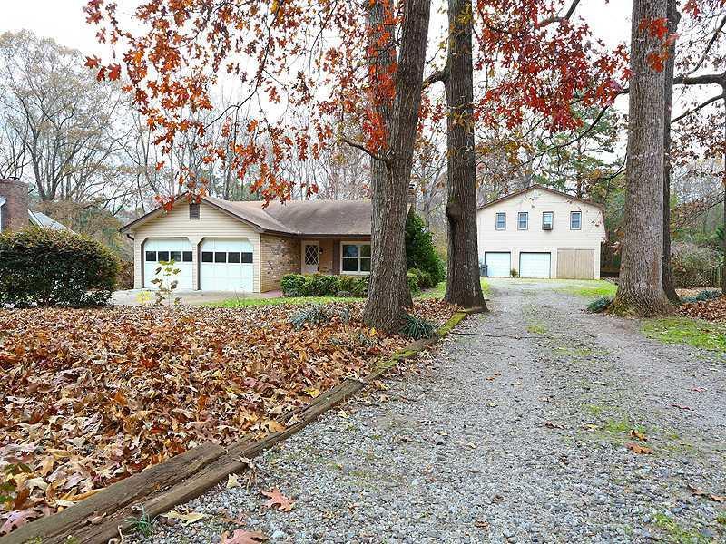 2427 Pittman Cir., Cumming, GA 30040