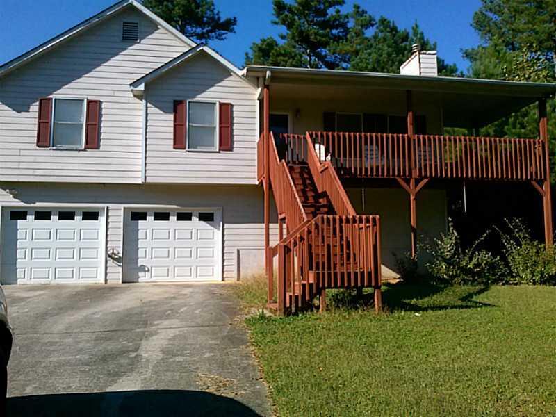 120 Silverthorne Tr., Douglasville, GA 30134