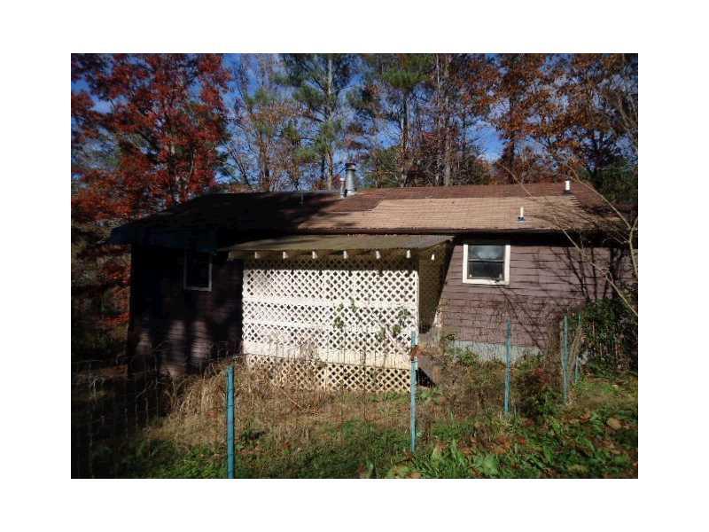 145 Golden Hills Dr., Woodstock, GA 30189