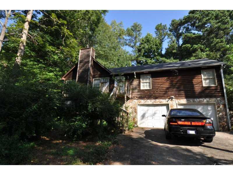 164 Paces Lakes Dr., Dallas, GA 30157