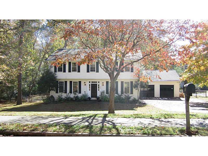 305 Wavetree Dr., Roswell, GA 30075