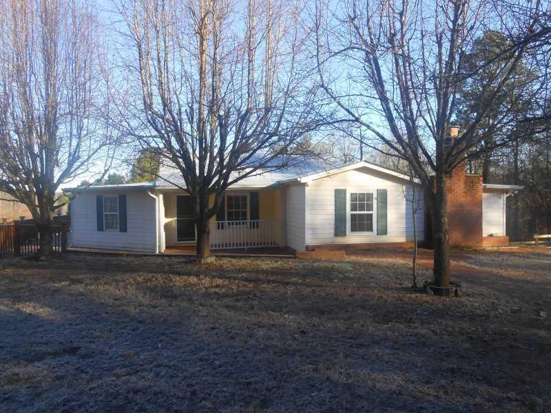 98 Viper Ln., Braselton, GA 30517