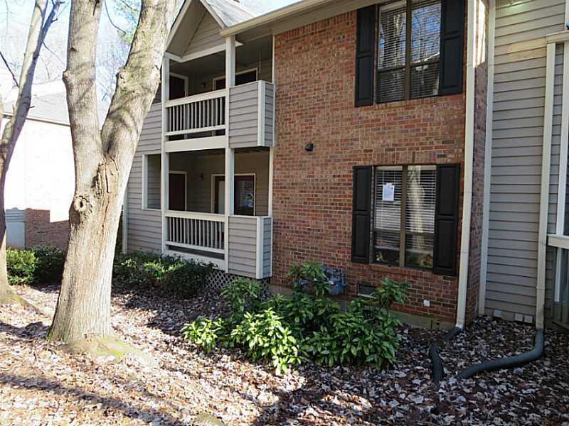 304 Warm Springs Cir., Roswell, GA 30075