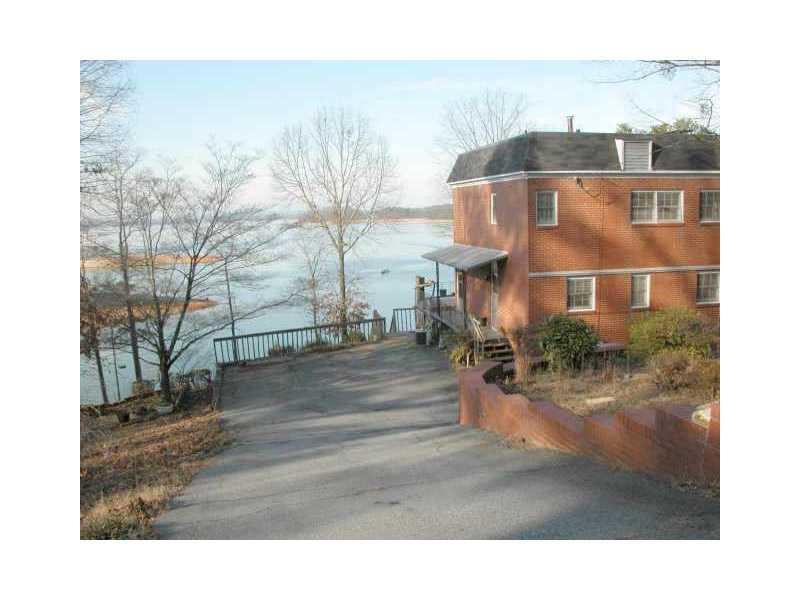 3268 Whidby Rd., Buford, GA 30518