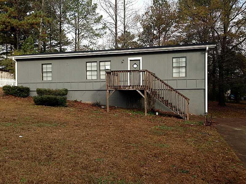 8061 Crystal Ln., Douglasville, GA 30134